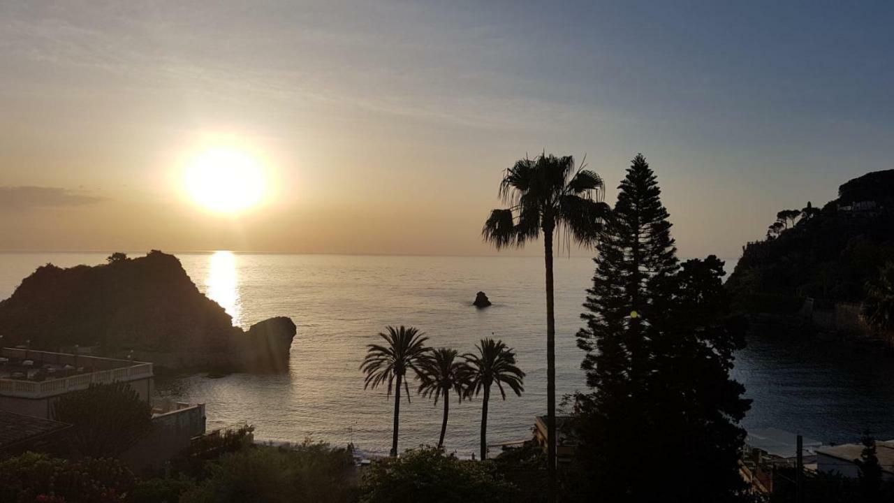 B&B A Due Passi Dal Mare Taormina Dış mekan fotoğraf